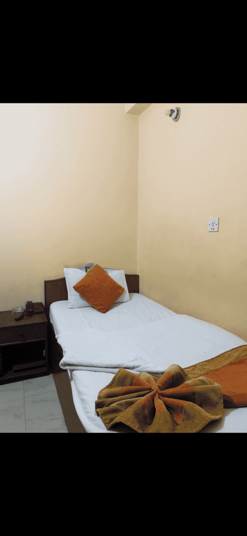 Hotel room fully furnished Gaushala — photo 1